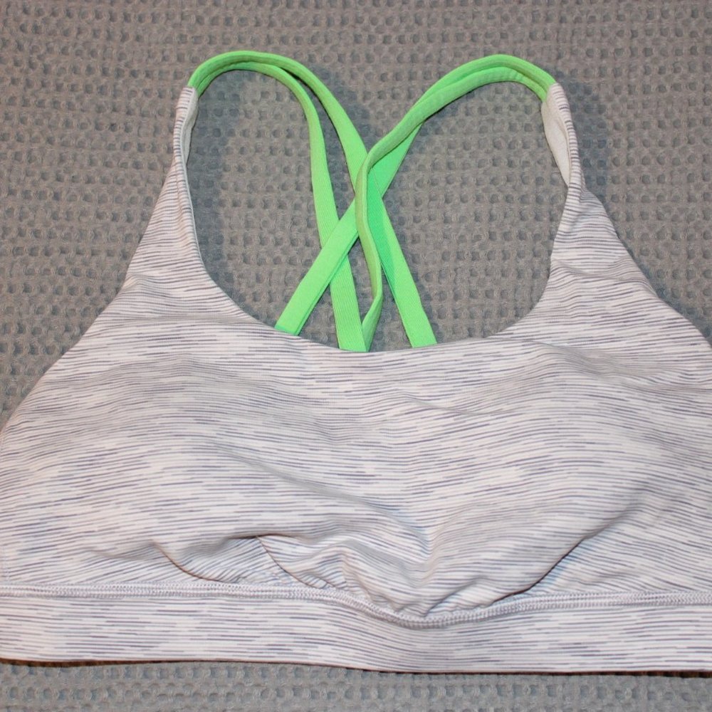 Gray Lululemon Energy Bra with Green Straps Size 6
